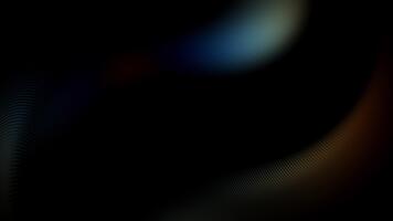 slät abstrakt rörelse looping av färgrik blå, gul, och orange ljus vågor rör på sig tvärs över mörk randig yta på svart bakgrund, skapande mjuk trogen vätska effekt video
