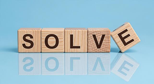 de madera bloques ortografía resolver en un reflexivo superficie en contra un azul antecedentes representando resolver problemas soluciones y el concepto de hallazgo respuestas con claridad y precisión foto