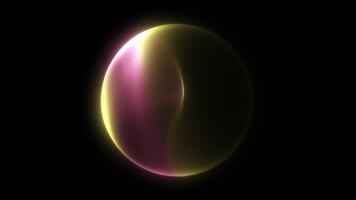 abstrakt lysande rosa och gul sfär med mjuk flytande ljus rörelse. slät vågig boll. ljuv 3d sfär. sömlös 4k slinga som visar strömma av trogen gul röd energi, mild ljus gradienter video