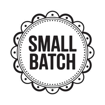 Decorative small batch label with scalloped border vector
