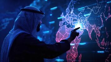 uomo nel tradizionale abbigliamento analizzando digitale mondo carta geografica con informatica elementi e geografico dati visualizzazione nel futuristico ambientazione video