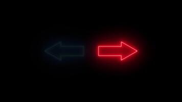 blinkande Blixt pil från ett nödsituation ljus animering isolerat på svart bakgrund video