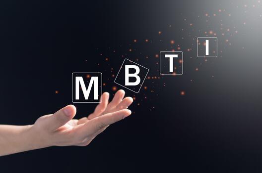 mbti Myers-Briggs tipo indicador inspirador concepto utilizando personalidad en psicología. hembra mano participación blanco mbti iniciales en un cuadrado marco en negro antecedentes con ligero vigas transmisión abajo. foto