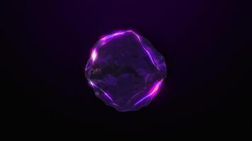 lysande flytande sfär rörelse grafisk. skimrande kristall bubbla med violett ljus effekter. abstrakt digital animering för trogen sci-fi design och vibrerande energi bakgrund video