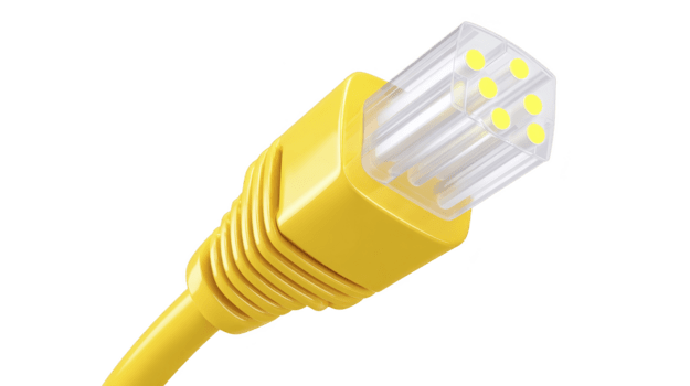giallo ethernet cavo con trasparente connettore, isolato su trasparenza sfondo, mostrando vicino su dettaglio di plastica alloggiamento e oro contatti, Usato per Rete connessione e dati trasferimento png