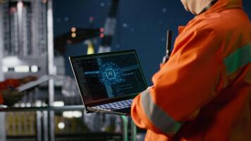 ingegnere recensioni artificiale intelligenza sistemi per al largo olio piattaforma operazioni, gestione carburante estrazione attraverso neurale reti e in profondità apprendimento simulazione. carburante produzione. telecamera b. video