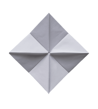 gefaltet Papier Rhombus gestalten mit acht dreieckig Segmente im Schatten von Weiß und grau isoliert auf transparent Hintergrund png