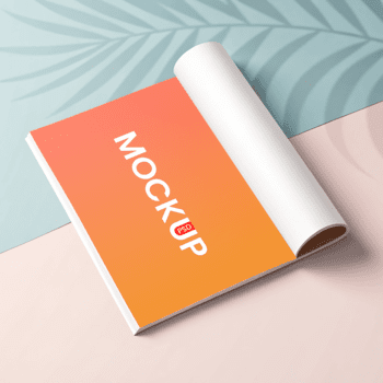 abierto revista Bosquejo con personalizable página y sombra cubrir psd