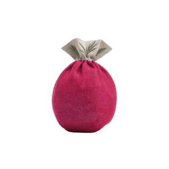 rosso tessuto marsupio con coulisse chiusura, isolato su trasparenza sfondo, Usato per regalo confezione, festivo occasioni, o Conservazione, con rustico e elegante aspetto png