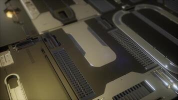 trogen metallisk yta med lysande lampor och invecklad mönster abstrakt teknologi bakgrund. video