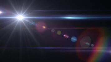 filmiska vit blixt övergångar blandad med subtil kromatisk bloss skapande slät dynamisk visuell energi rörelser video