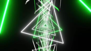 Fantastisk vit och grön vj slinga bakgrund med roterad trianglar och speglad golv video