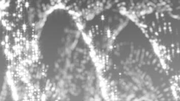 scintillante particella dna elica astratto ciclo continuo nel scala di grigi. video
