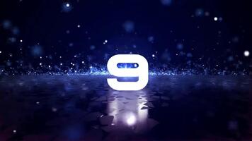astratto particella leggero sentieri e raggiante numero cinque su buio blu sfondo con riflessi futuristico digitale conto alla rovescia. video