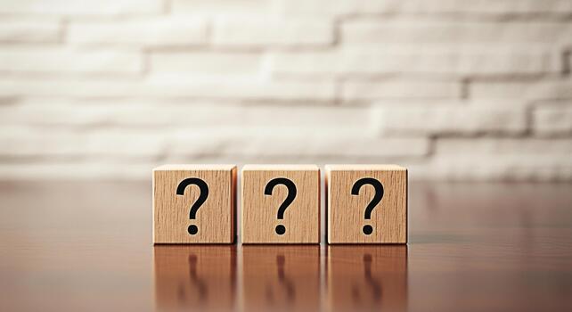 Tres de madera bloques mostrando pregunta marcas en un pulido de madera superficie en contra un borroso ladrillo pared simbolizando incertidumbre investigación y el buscar para respuestas en un pensativo y contemplativo conjunto foto