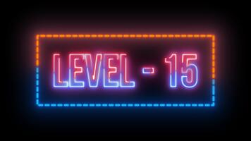 neon Flerfärgad nivå 15 text animering med prickad rektangel gräns på svart bakgrund video