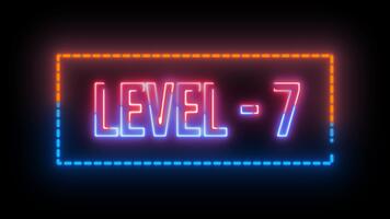neon Flerfärgad nivå 7 text animering med prickad rektangel gräns på svart bakgrund video