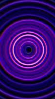 néon concêntrico círculos irradiando energia, brilhando circular padrões com dinâmico pulsante efeitos criando hipnótico visuais video