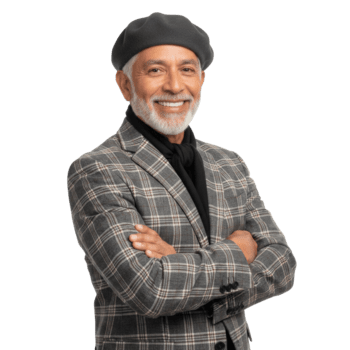 fiducioso anziano ispanico uomo con braccia attraversato indossare grigio plaid blazer png