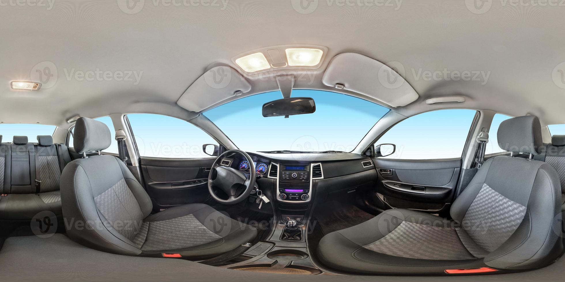 panorama completo e senza cuciture vista angolare a 360 gradi nel salone interno del tessuto di un'auto moderna di prestigio in proiezione sferica equidistante equirettangolare. skybox per contenuti vr ar foto