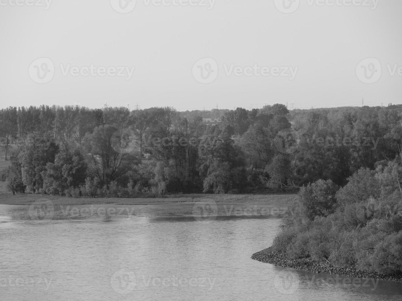 Amburgo presso il fiume Elba in Germania foto