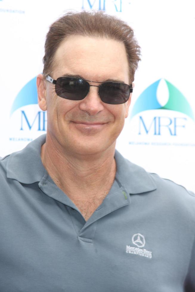 los angeles, nov 10 - patrick warburton alla terza celebrità annuale di golf classico a beneficio della fondazione di ricerca sul melanoma presso il golf club in riva al lago il 10 novembre 2014 a burbank, ca foto