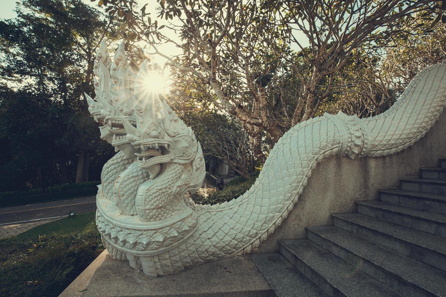 tempio di naga thailandia foto