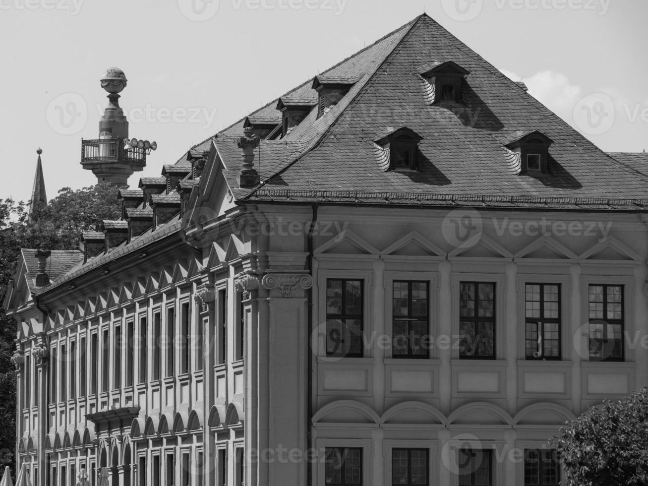 la città di Wuerzburg sul fiume principale foto