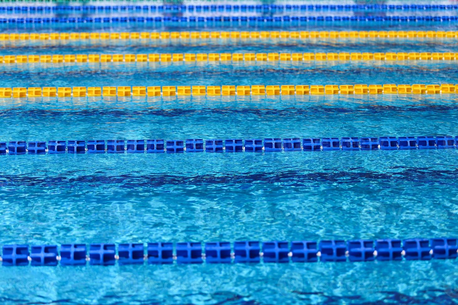 linee per piscine foto