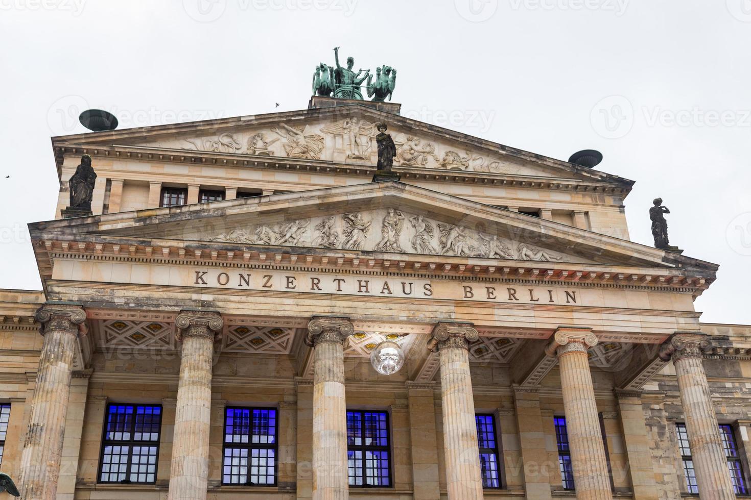 konzerthaus berlin in piazza gendarmenmarkt, berlino, germania foto