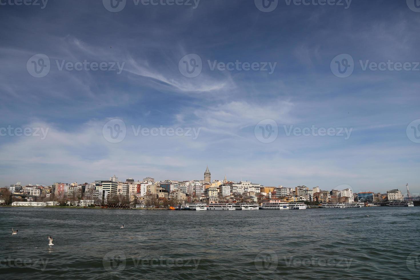 karakoy e torre di galata nella città di istanbul foto