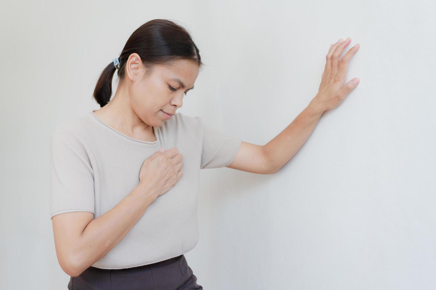 la donna ha problemi di cuore e va urgentemente in ospedale. foto