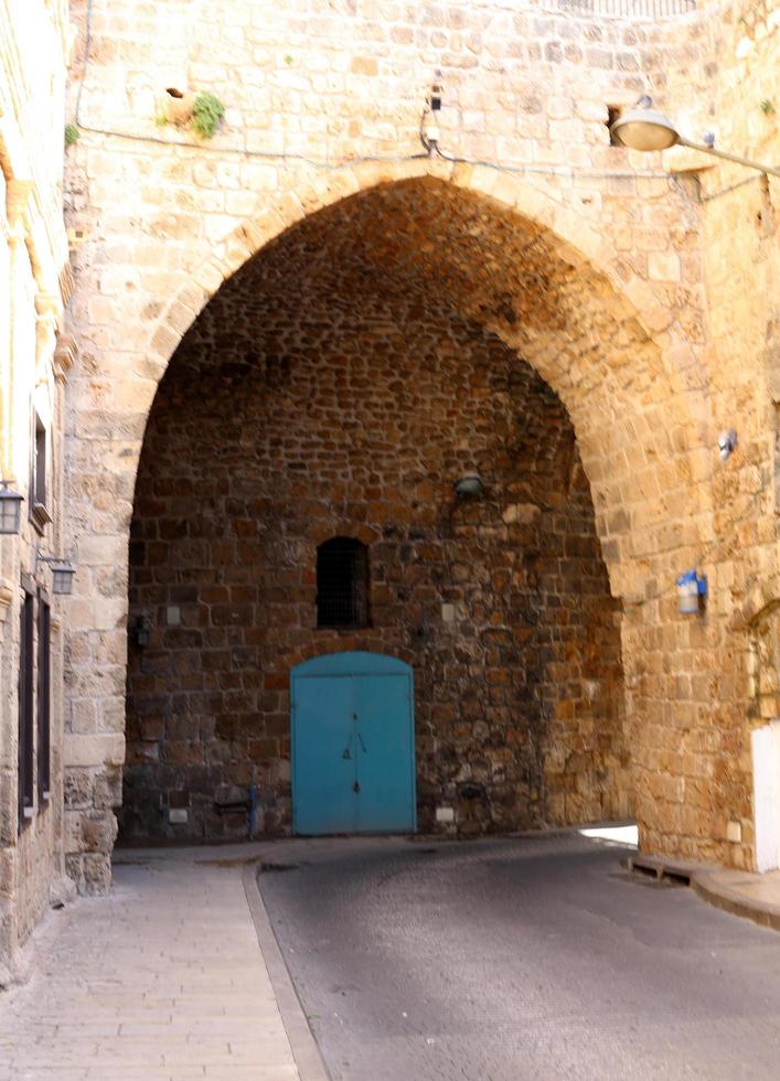 nazareth israele 21 gennaio 2019. porte d'ingresso dell'edificio e dei locali. foto