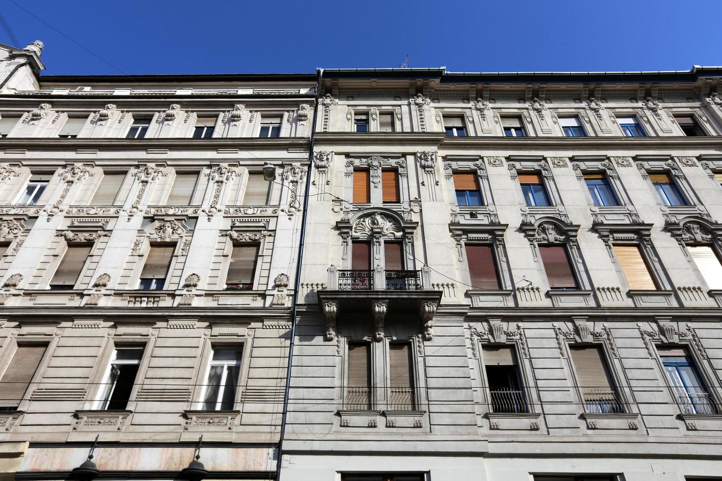 budapest ungheria 12 maggio 2018. edifici e strutture per le strade di budapest foto