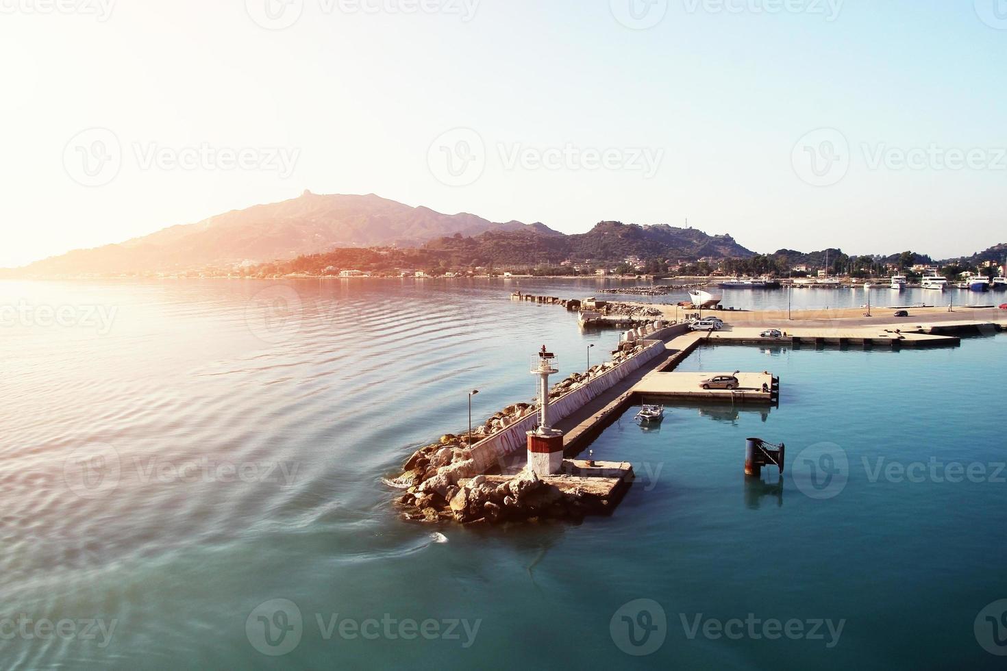 vista del porto di Zante da una nave da crociera foto