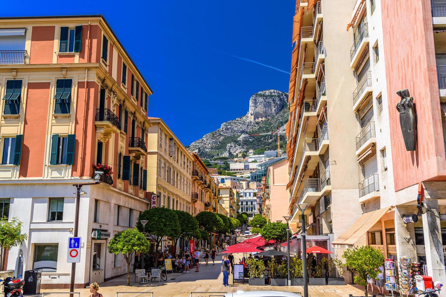 Monte Carlo, monaco - giu 2017 città centro strada con case e alberghi, la condammina, Monte Carlo, monaco, riparo d'azzurro, francese Riviera foto