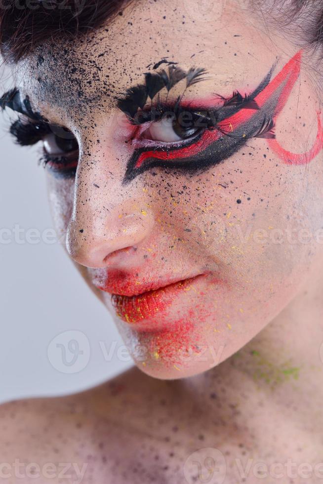 bella donna con il trucco di lusso foto