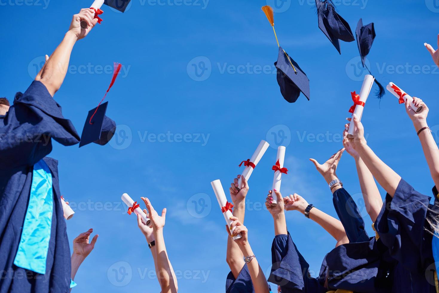 alto scuola laureati studenti foto