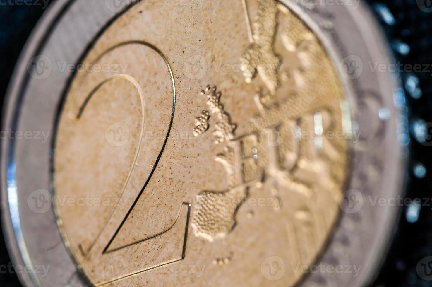 fronte del primo piano della moneta da due euro foto