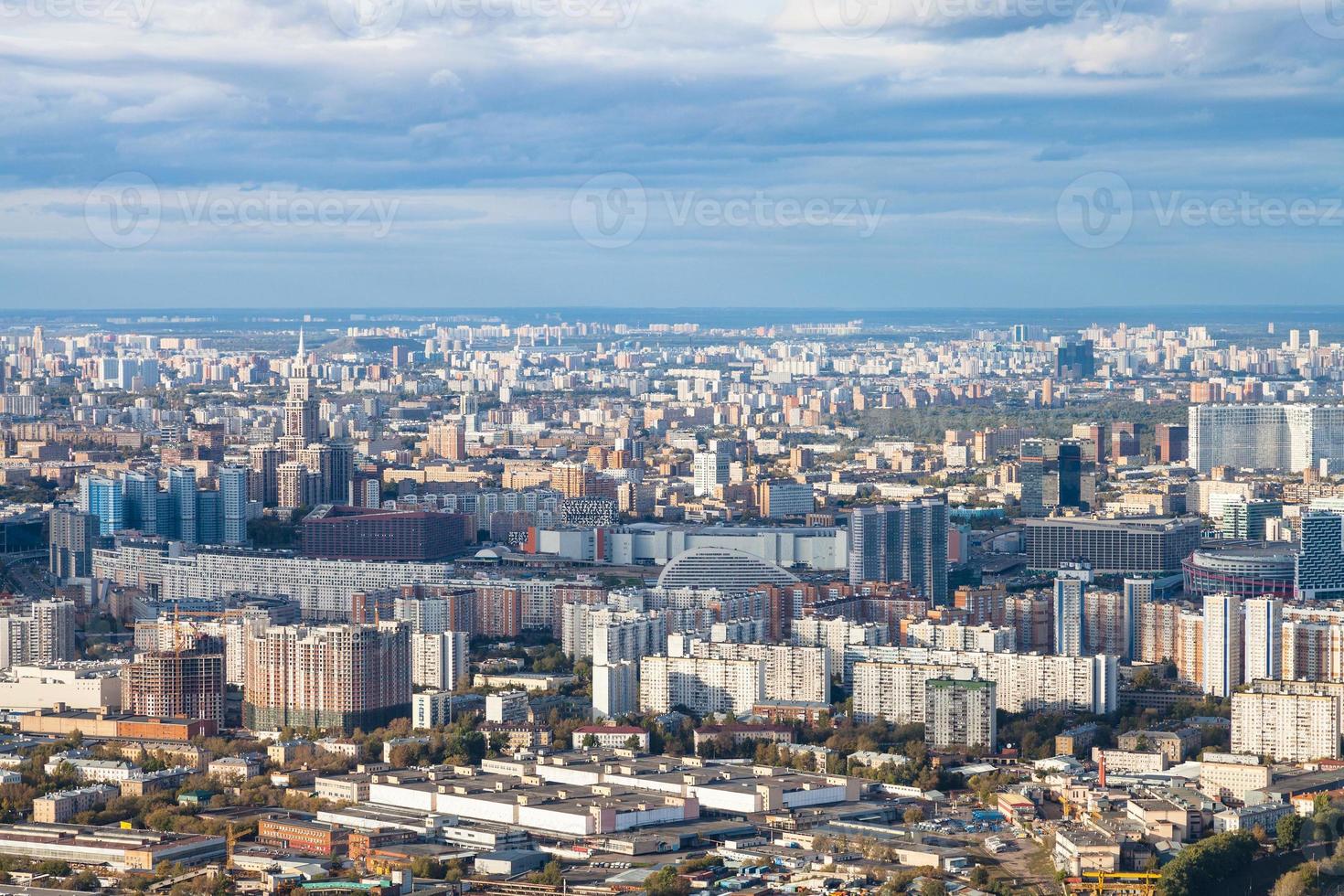 sopra Visualizza di nord di Mosca città nel autunno foto