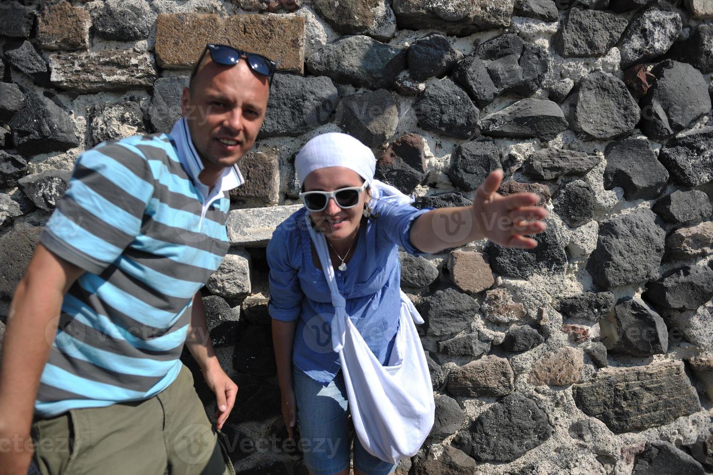 contento giovane coppia turisti nel Grecia foto