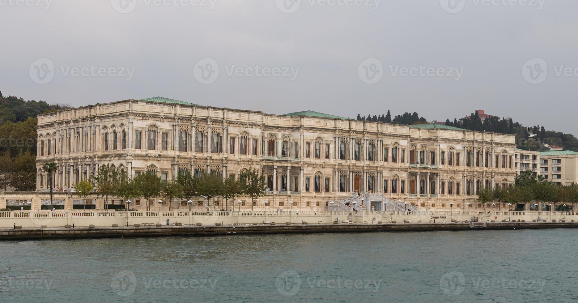 ciragan palazzo nel Istanbul foto