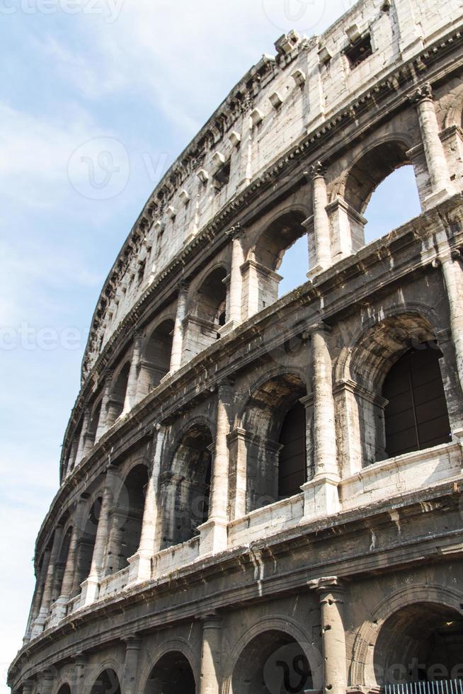 il colosseo di roma, italia foto