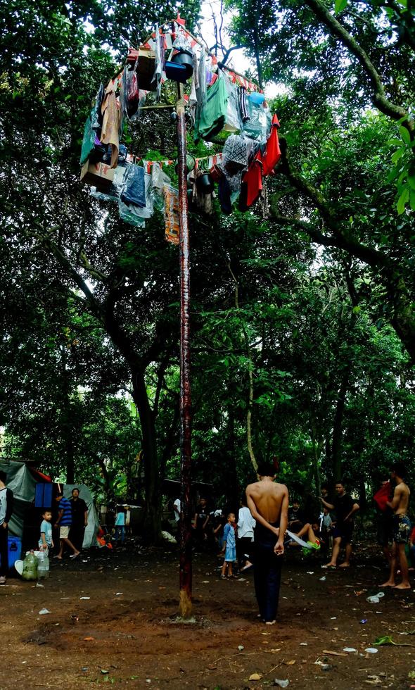 pamulang, agosto 17, 2022. vario concorsi per commemorare dell'Indonesia indipendenza giorno erano trasportato su nel un' semplice ma ancora vivace maniera. foto