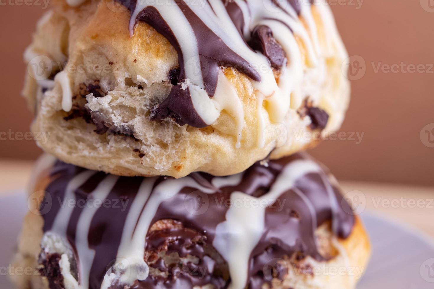 brioche pane con cioccolato foto