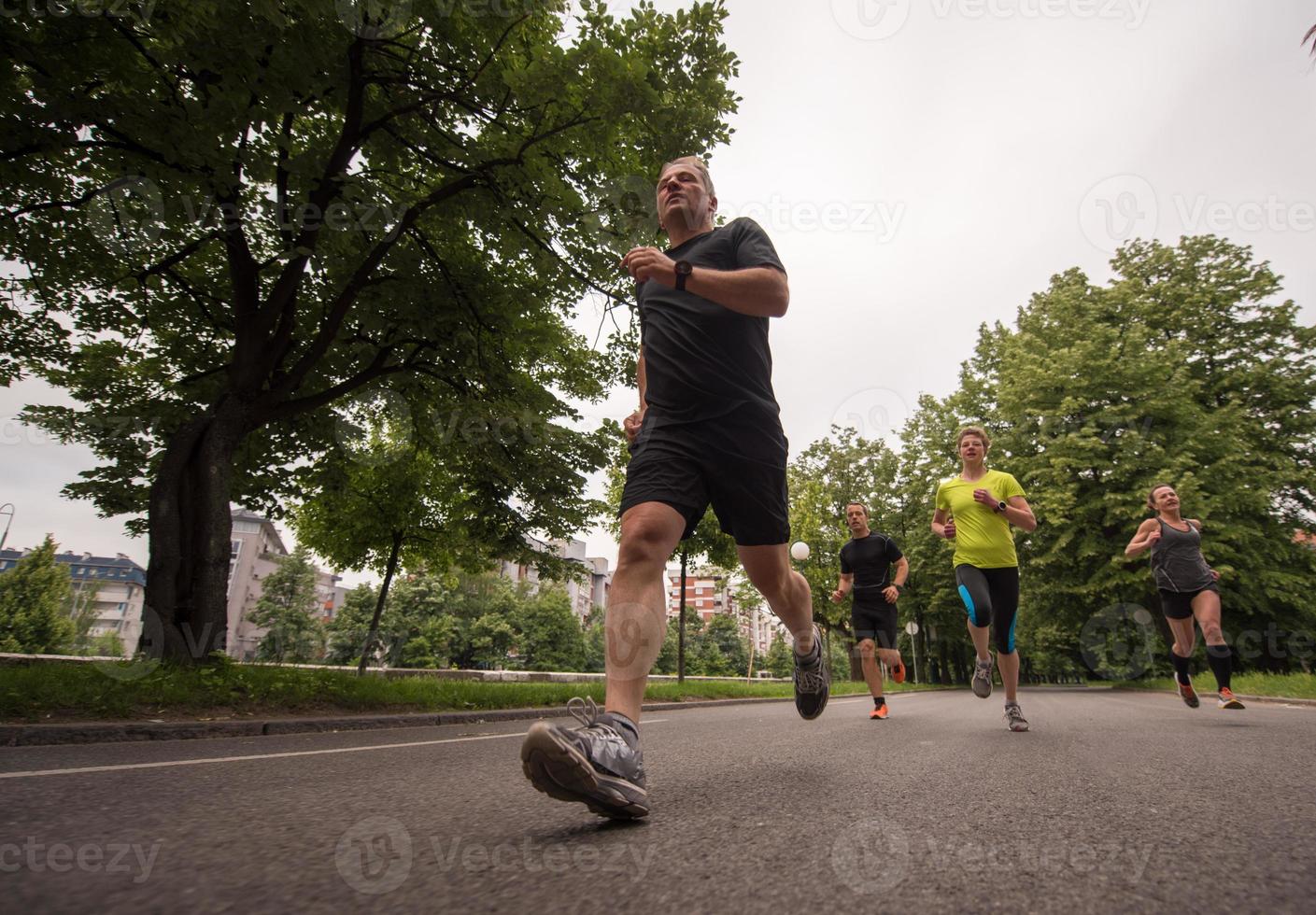 corridori squadra su mattina formazione foto