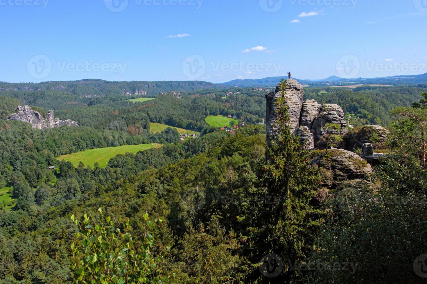 Visualizza al di sopra di il colline di Sassonia Svizzera nel Germania foto