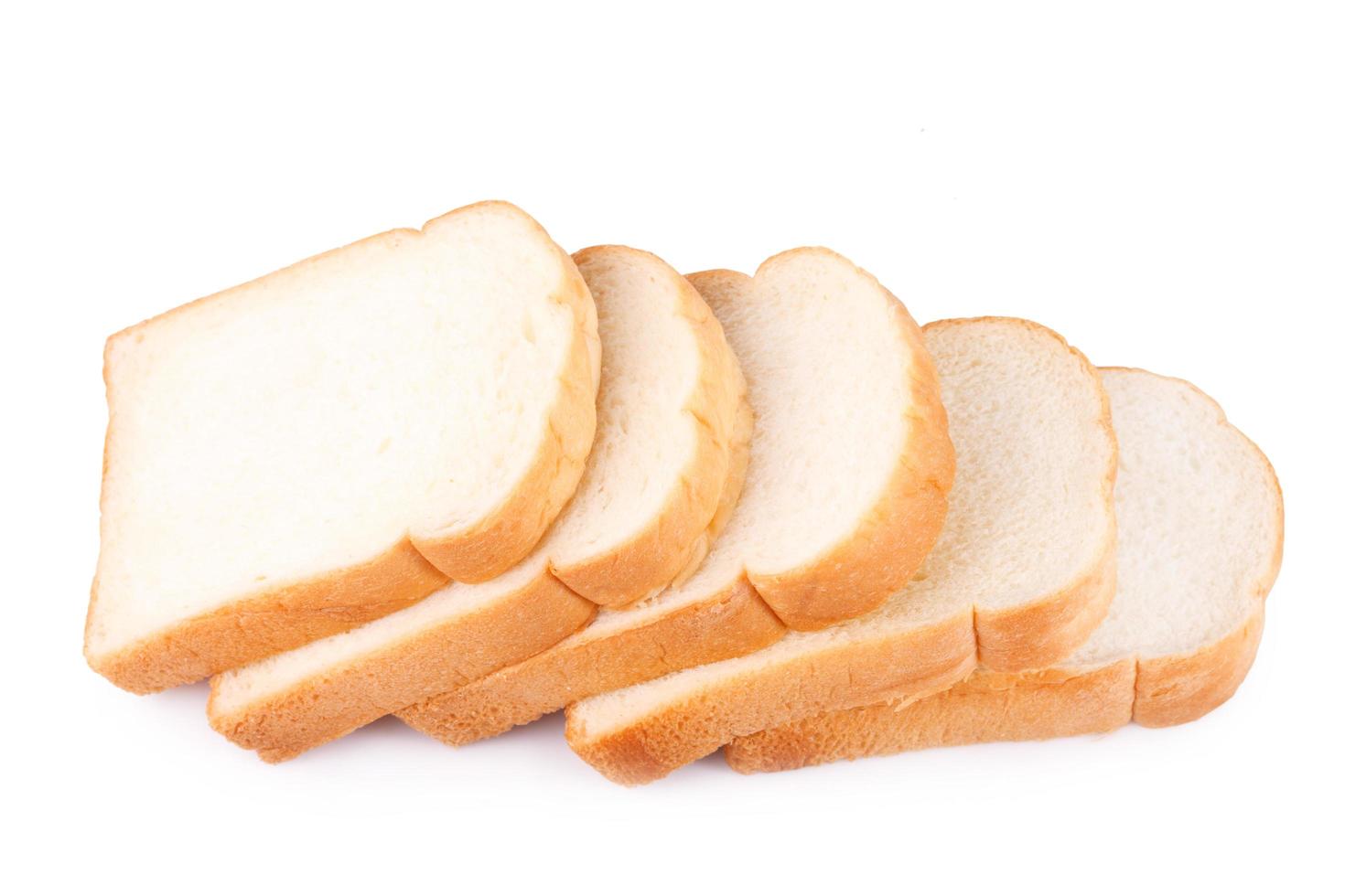 fetta di pane su sfondo bianco foto