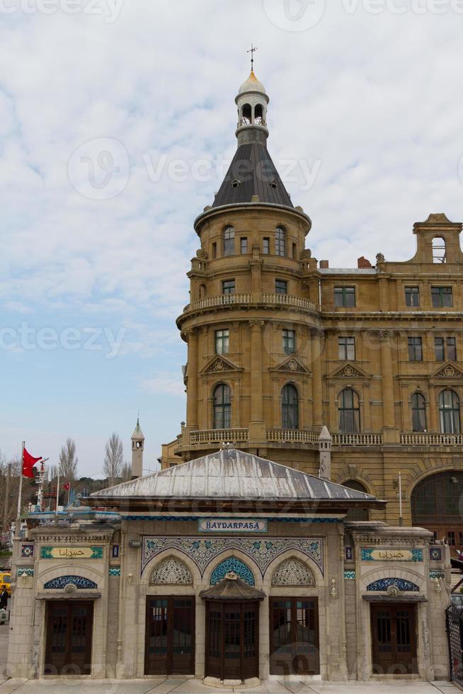 stazione ferroviaria di haydarpasa foto