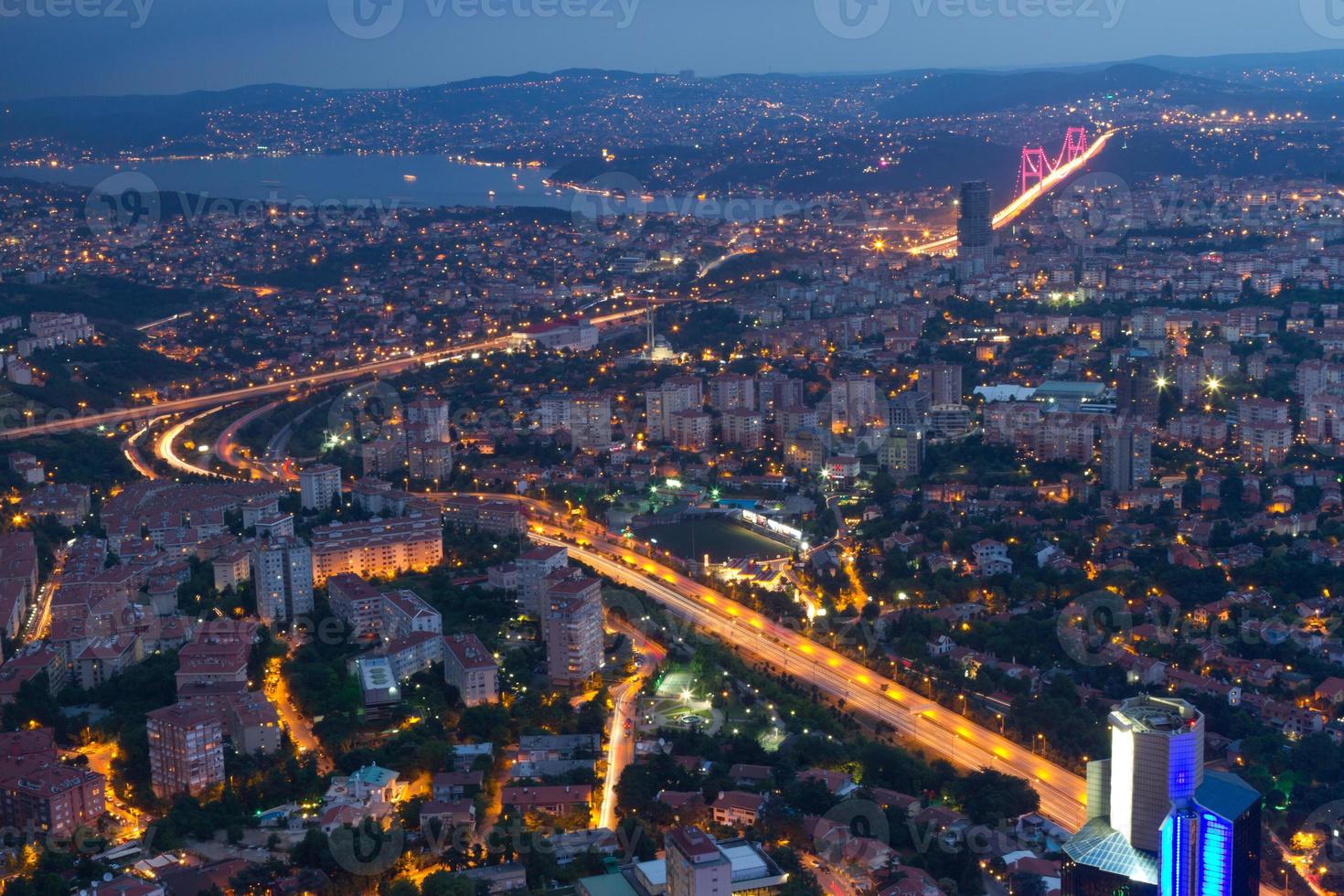 Istanbul paesaggio urbano nel turkiye foto